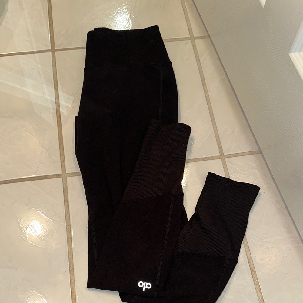 ALO black leggings